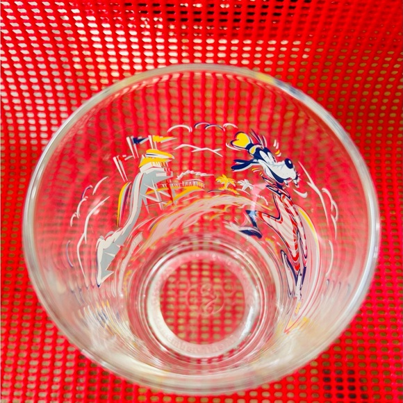 Vintage McDonald’s Walt Disney World glass.  Mint condition. - Picture 5 of 7